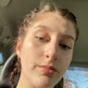 Meet your Posher, Maya